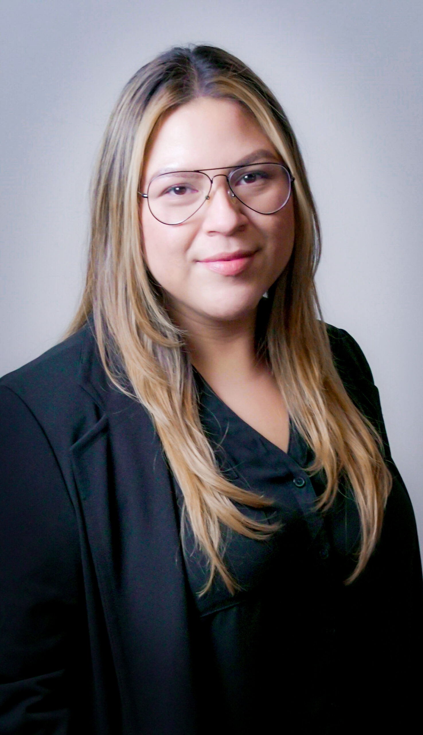Dacia Flores, photo from Full Realty Services, Inc.
